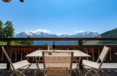 Viel-Alpe Ski Chalet | CHALET LA MEIGE