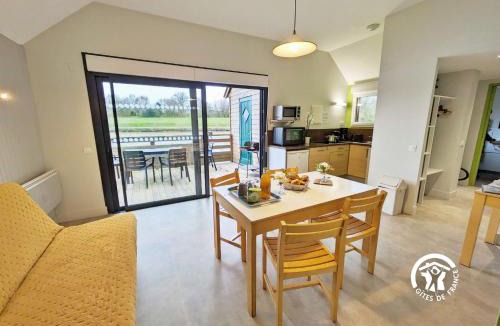 Villiers-Charlemagne House | Chalet la Perche