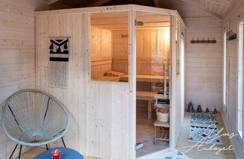 Le Menil Ski Chalet | Chalet La Revoyotte