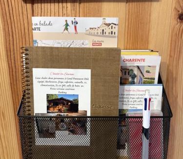 Gond-Pontouvre Ski Chalet | Chalet La Savane