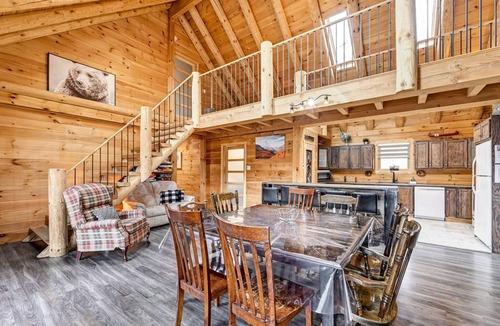 Saint-Raymond Ski Chalet | Chalet La Source Rouge -SPA/Luxury/Nature near Quebec City