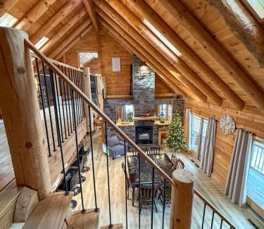 Saint-Raymond Ski Chalet | Chalet La Source Rouge