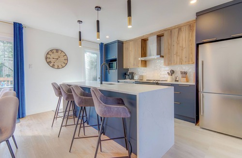Pont-Rouge Ski Chalet | CHALET LAKAY/Spa, Pool, Sauna, Billiards, Trails/25 min from Quebec