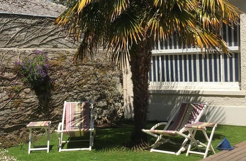 Le Pouliguen Bed & Breakfast | Chalet Lakmé