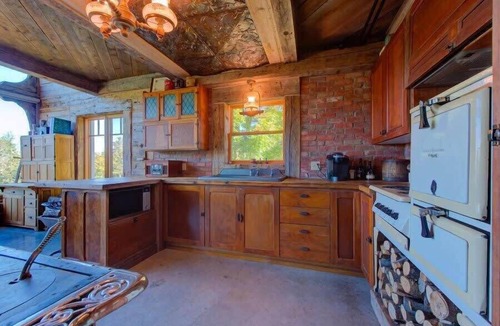Sainte-Marguerite Ski Chalet | Chalet L’Ancestral | Old-World Charm by Lake