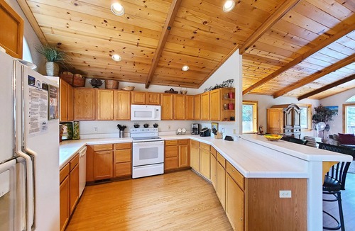 McKinney Estates House | Chalet Lani - HOT TUB - 3 bedroom, 2 bath - Quiet Location!