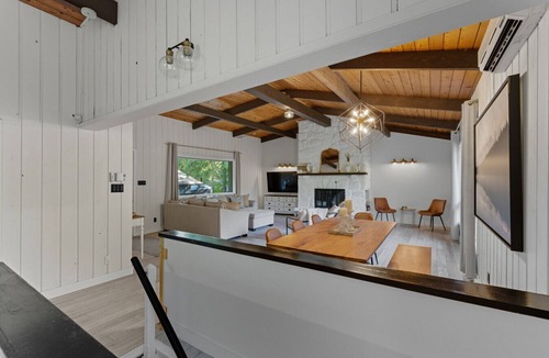 Mont-Tremblant Ski Chalet | Chalet Le Benjamin 4BDR - Pool - Jacuzzi