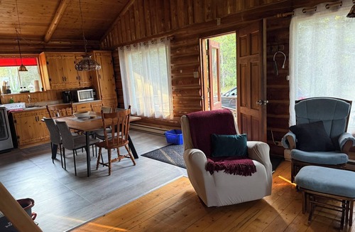 Baie-St-Paul Cabin | Chalet Le Billot (Bois Rond) rustic riverfront in Charlevoix