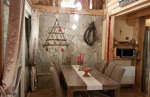 Thones Ski Chalet | Chalet LE BOIS DU ROC with large jacuzzi