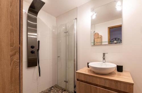 Villarembert Apartment | Chalet le Chardon Bleu