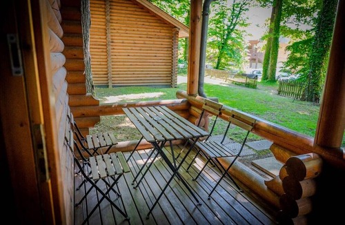 Amneville Ski Chalet | Chalet "Le Châtaignier" right in the center of Amnéville and its leisure center.