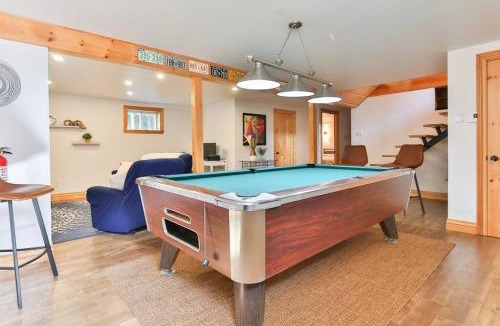 Chertsey Ski Chalet | Chalet Le Crépuscule SPA, BILLARD, FOYER, SENTIERS PRIVES