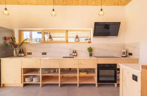 Bourg-Saint-Maurice Ski Chalet | Chalet le Cotaret - Gite Killy