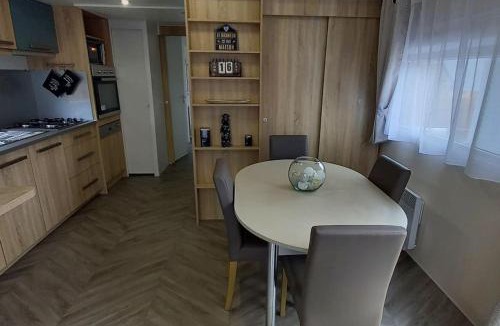 Les Moutiers-en-Cinglais Ski Chalet | Chalet Les Moutiers