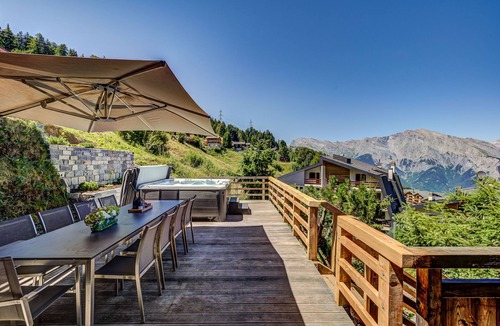 La Tzoumaz Ski Chalet | Chalet le Grand Ours - Jacuzzi Sauna Views Ski-In Ski-Out - La Tzoumaz, 4 Vallees