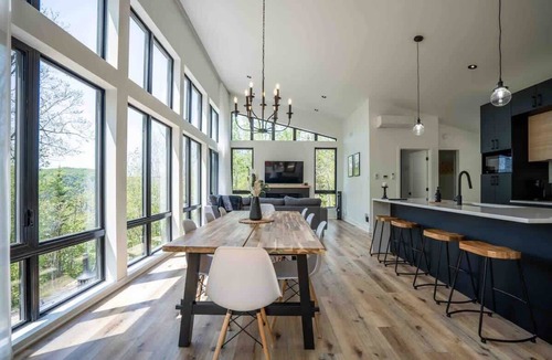 Saint-Faustin-Lac-Carre Ski Chalet | Chalet Le Greenwood - Mountain View & Private Spa