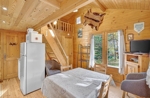 Meolans-Revel House | Chalet "Le Mazet" with Mountain View, Private Terrace & Wi-Fi