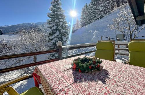 Liddes House | Chalet le Moulin - calme, nature, cheminée, vue