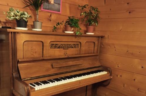 Les Posses-sur-Bex Ski Chalet | Chalet le Muveran