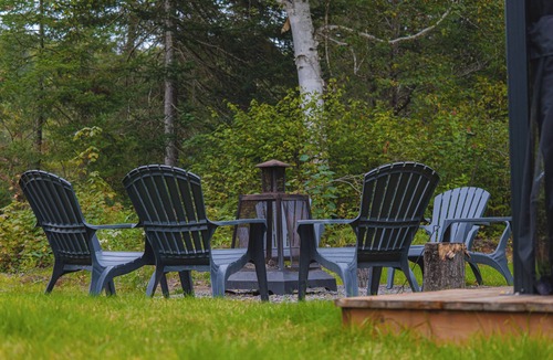 La Tuque Ski Chalet | Chalet le panorama - Waterfront!