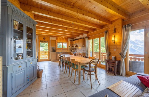 Saint-Pierre-de-Clages Ski Chalet | Chalet Le Papillon, sauna, 4 Vallées