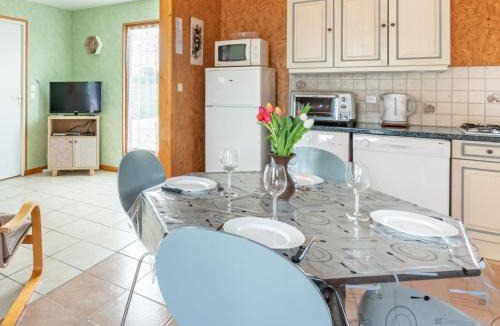 La Haye-d'Ectot Ski Chalet | Chalet Le Petit Chalet by Interhome