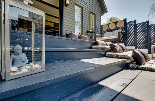 Mauricie Ski Chalet | Chalet le petit manoir SPA and SAUNA VIEW OF THE SAINT-MAURICE RIVER