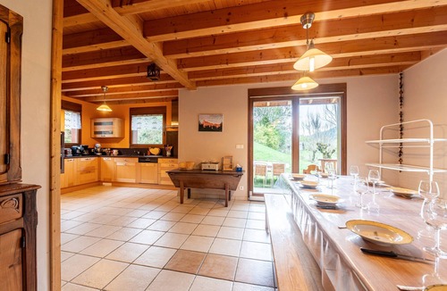 Aillon-le-Jerune Ski Chalet | Chalet 'Le Revers' with Mountain View, Private Terrace and Garden