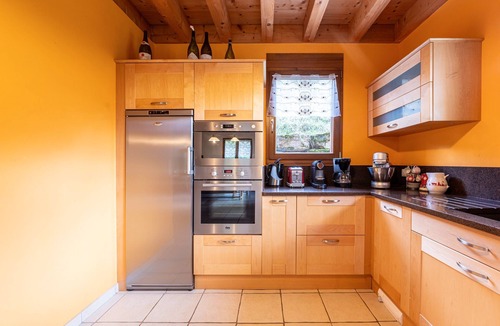 Aillon-le-Jerune Ski Chalet | Chalet 'Le Revers' with Mountain View, Private Terrace and Garden