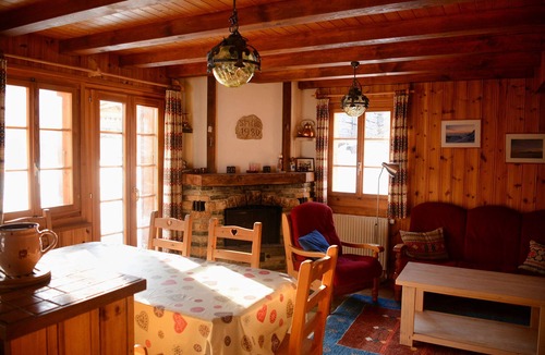 Evolene Ski Chalet | Chalet Le Roitelet