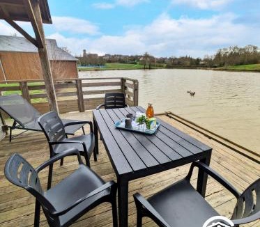 Villiers-Charlemagne House | Chalet le Sandre