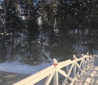 Saint-Elie-de-Caxton Bed & Breakfast | Chalet Le Semeur