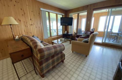 Riviere-du-Loup Regional County Municipality Ski Chalet | Chalet Le St-Laurent - River View Riviere-du-Loup