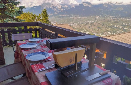 Les Mayens-de-Sion House | Chalet Le Trèfle by Interhome