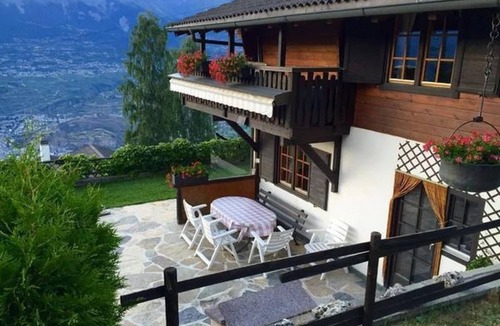 Les Mayens-de-Sion House | Chalet le Verger by Interhome