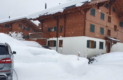 Lenk Apartment | Chalet Lenk Dänk App. 6 by Interhome