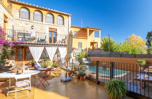 Vilert Ski Chalet | Chalet "Les Cases de Cal Pastor" with Mountain View, Shared Pool & Wi-Fi