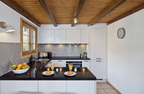 Mayens-de-Riddes Ski Chalet | Chalet Les Crus - Three Bedroom Chalet, Sleeps 6