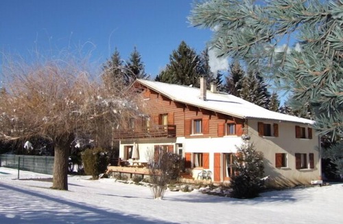 Barcelonnette Ski Chalet | CHALET LES ECUREUILS 3* - SLEEPS 8