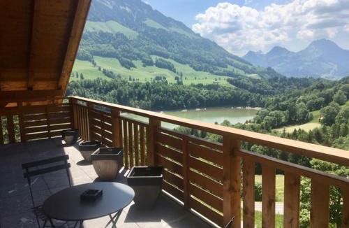 Cresuz Apartment | Chalet les Ecureuils Apartment Penthouse Suite