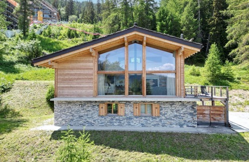 La Tzoumaz Cottage | Chalet Les Etablonsluxury Chaletski-in Ski-out