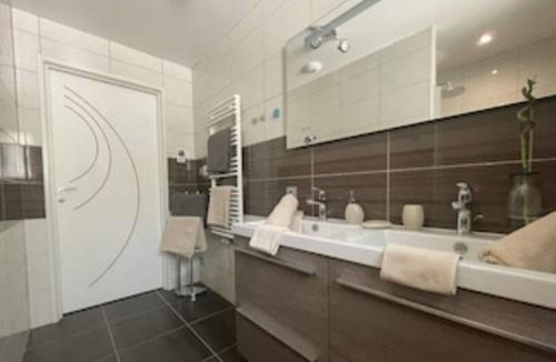 Foncine-le-Haut Apartment | Chalet les Hirondelles nestled in the heart of the Haut Jura Mountains