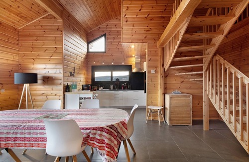 Les Angles Ski Chalet | Chalet Les Lupins in Les Angles – 6-8 guests, panoramic view, terrace, 10 min from ski slopes