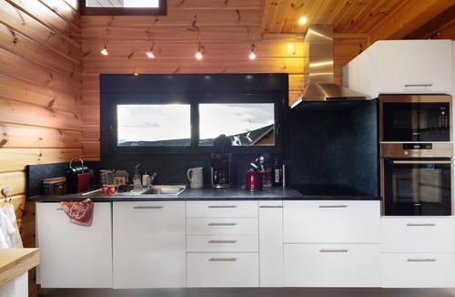 Les Angles Ski Chalet | Chalet Les Lupins in Les Angles – 6-8 guests, panoramic view, terrace, 10 min from ski slopes