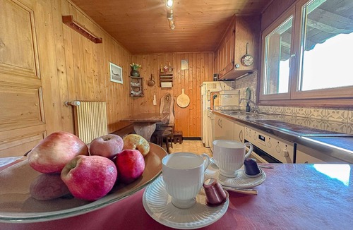 Liddes House | Chalet les Mélèzes - Traditional, terrace & fireplace