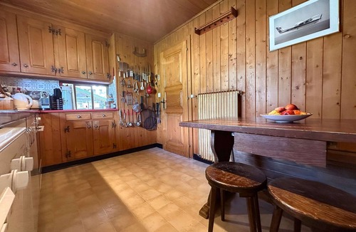 Liddes House | Chalet les Mélèzes - Traditional, terrace & fireplace