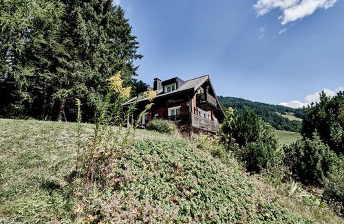 Feldis/Veulden Apartment | Chalet Lieuretta da Tscharfs, (Feldis). by Interhome