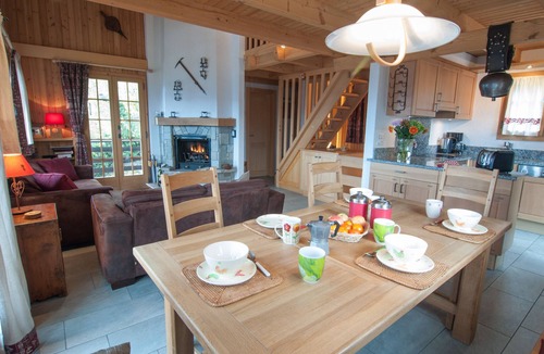 Nendaz Ski Chalet | Chalet Lisa, ski-in/out, accessible by car