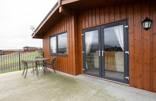 Kinross Ski Chalet | Chalet Loch Leven Lodge 5