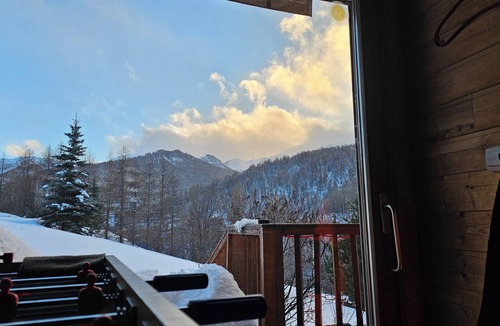 Allos Ski Chalet | CHALET Lumière
